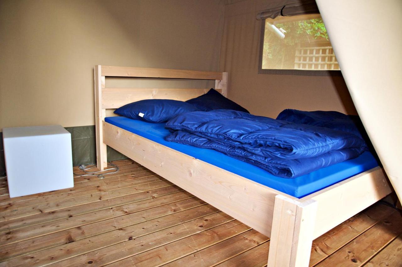 Camping Alkenhaer Appelscha Trekkerstent Safaritent Luaran gambar